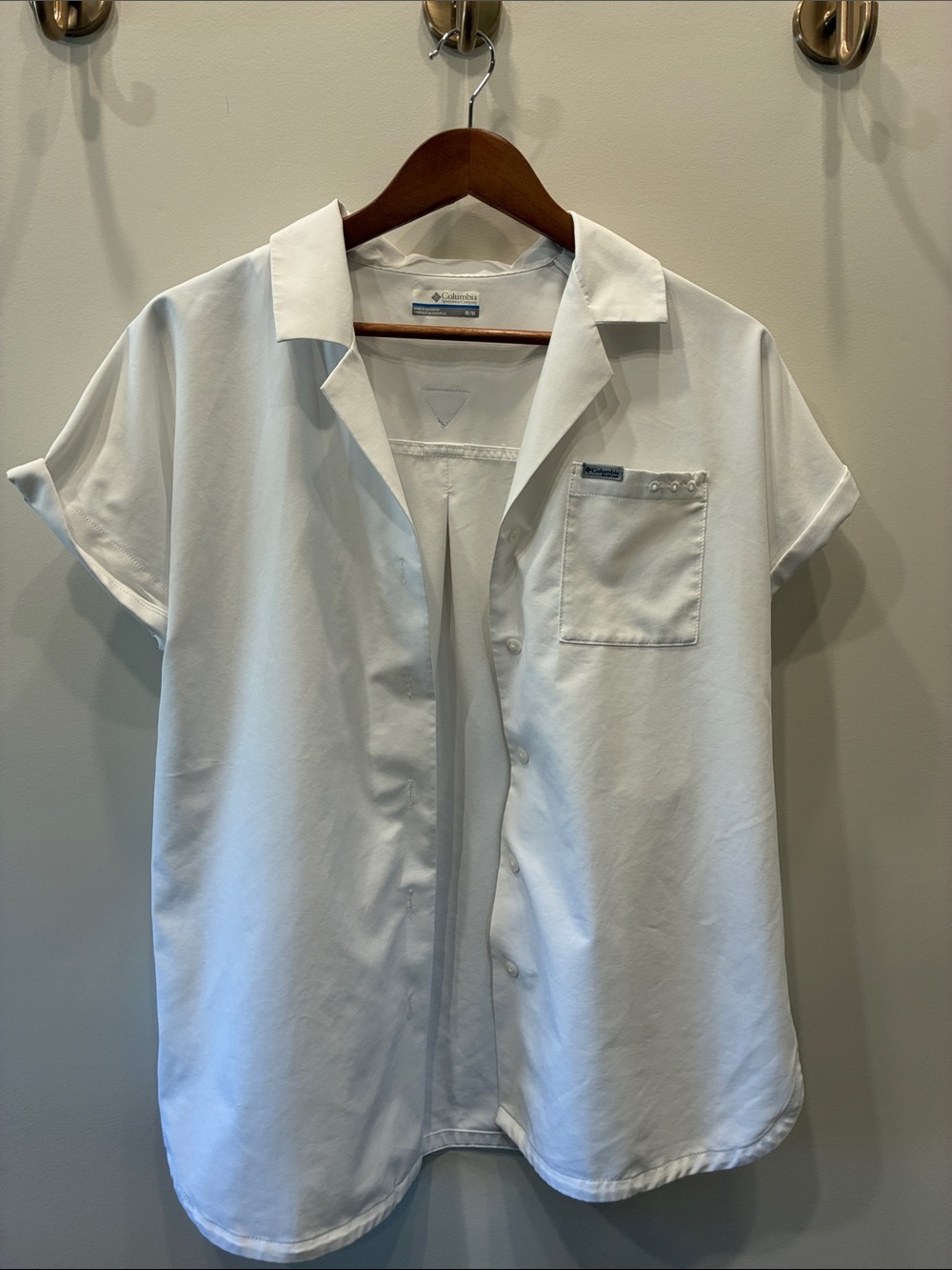 COLUMBIA PFG White Short Sleeve Button-Front Shirt